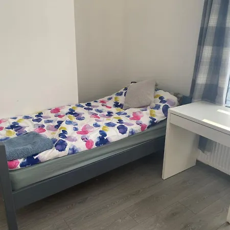 A Spacious Near The Center * Dublin