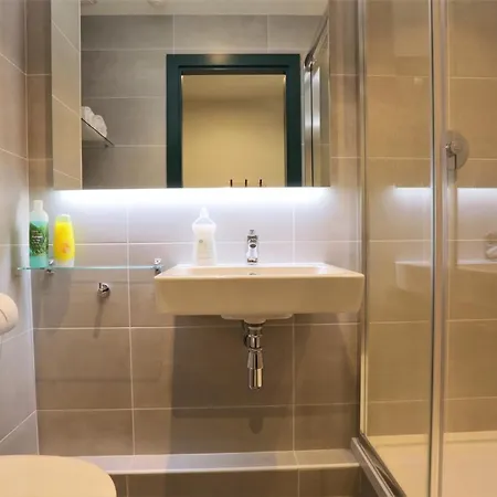 Destiny Student - Parkgate (adults Only) Appartement *