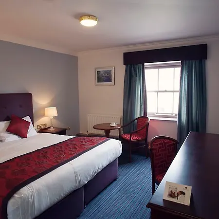 Ξενοδοχείο Belvedere Hotel, Centre 3*