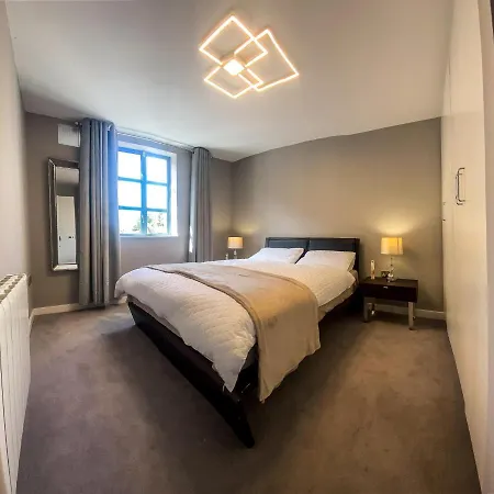 Stunning Duplex With Private Parking In 4 Dublin