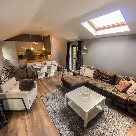 Stunning Duplex With Private Parking In 4 Dublin