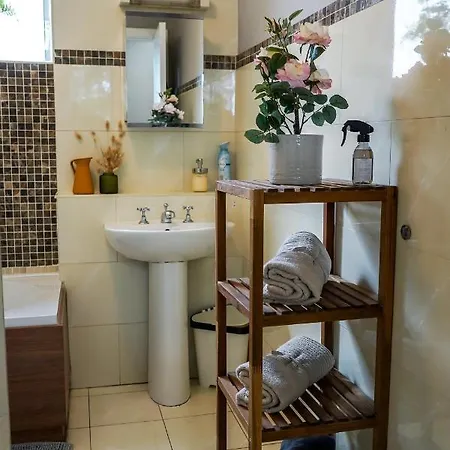 Stunning Duplex With Private Parking In 4 Holiday home