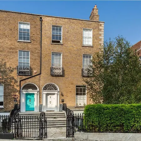 Spectacular 2 Bedroom With Sunny Garden & Terrace Dublin