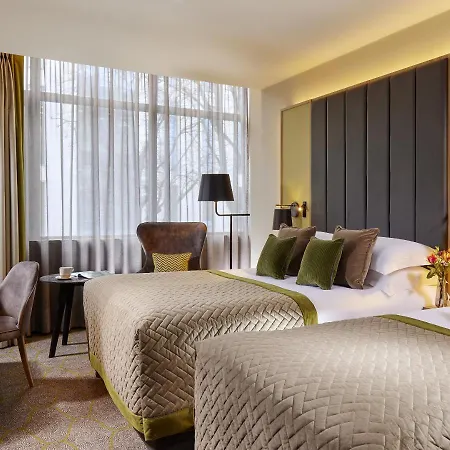 Mespil Hotel 4*