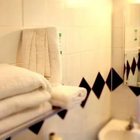 Hotel Lynams Dublin