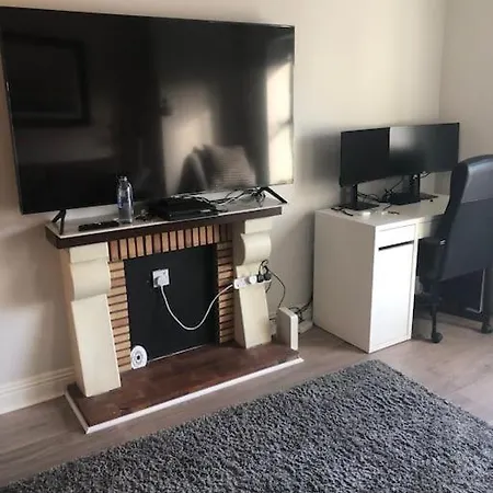 Apartment In Center.