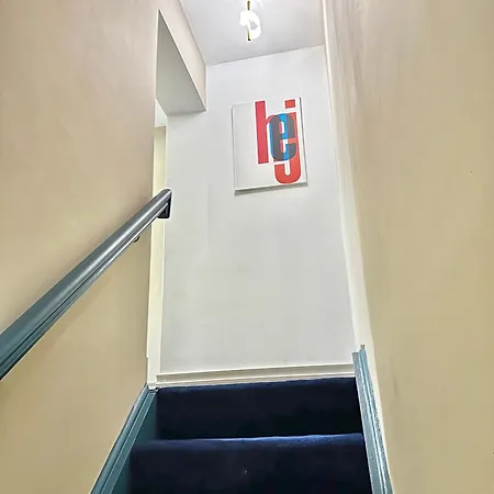 Modern 2bedroom Oasis Near Centre & Airport Appartamento Dublino