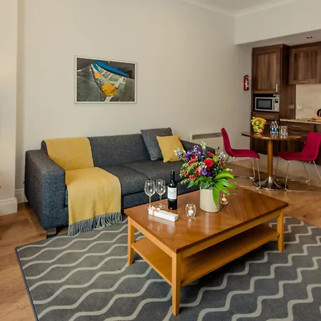 Premier Dublin, Leeson Street Apartment