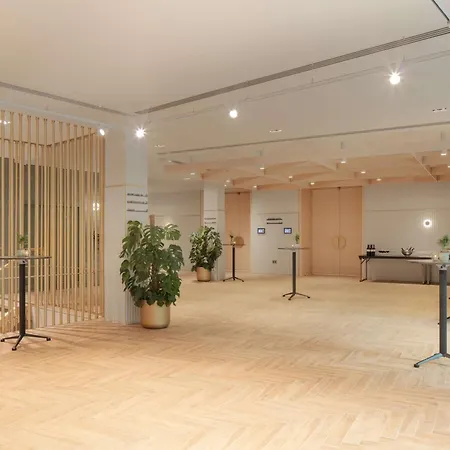 Hotell Radisson Blu Royal 4*