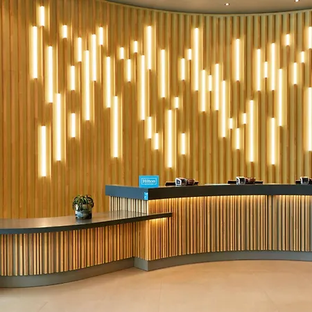Hampton By Hilton Centre Szálloda 3*