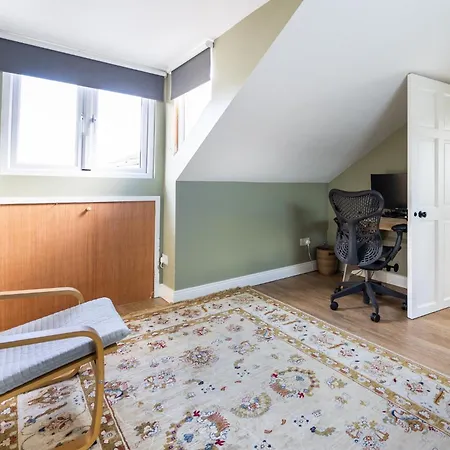 Charming Victorian 3bd Townhouse With Free Parking Appartamento Dublino