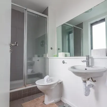 Апартаменты Guestready - Royal Canal Park Chic Getaway *