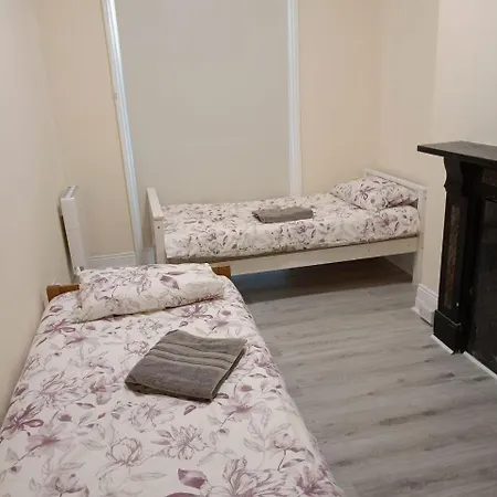 Privatunterkunft Palm 2 *