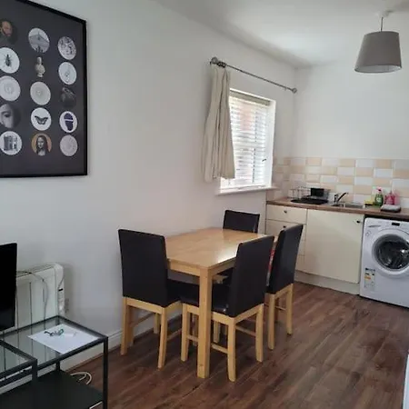 Holiday home Stylish 4 Bedroom House