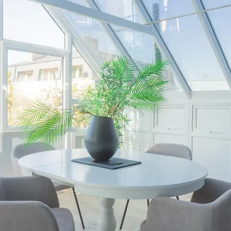 Guestready - Modernised In Monkstown Pensionat *
