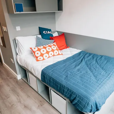 Point Campus In Docklands Apartment Dublin