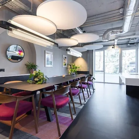 Woodward Square One By At Appartement *