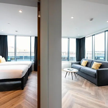 Staycity Tivoli Apartmanhotel 4*