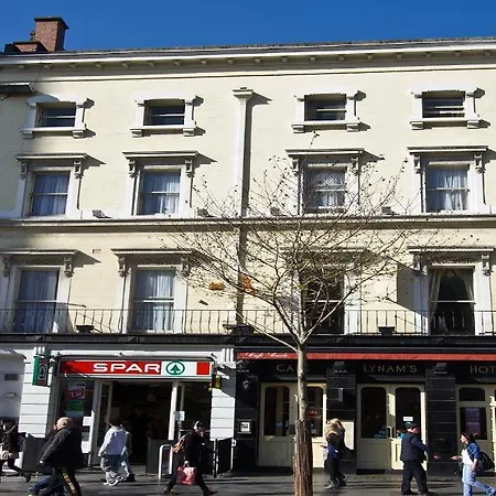 Lynams 2* Dublin