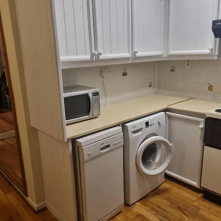 Estate Colttage Homestay Dublin