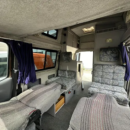 Retro Camper Hire Parque de Campismo