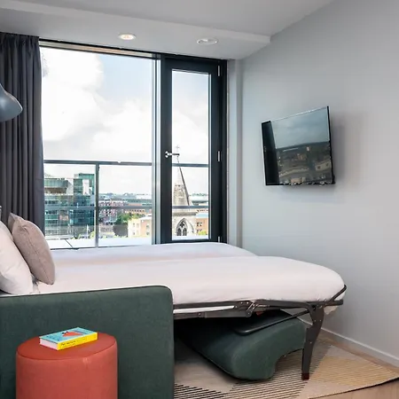 Staycity Quay Aparthotel 4*