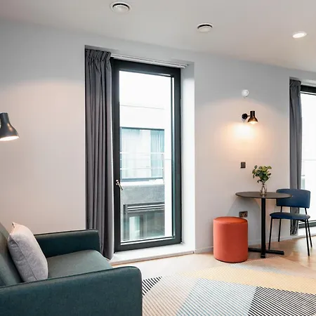 Aparthotel Staycity Quay 4*