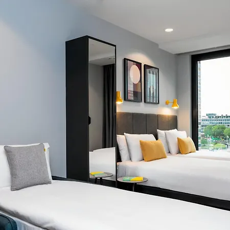 Aparthotel Staycity Quay