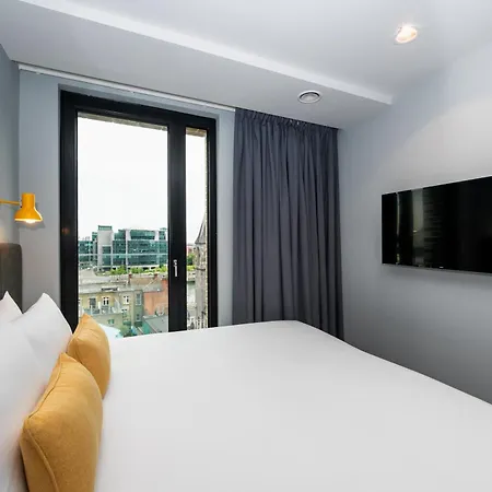 Staycity Quay Aparthotel 4*