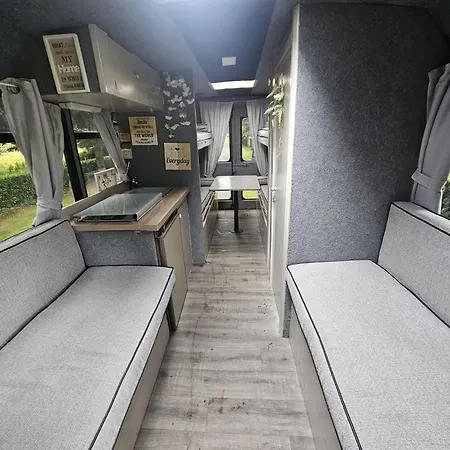 Parque de Campismo Retro Camper Hire