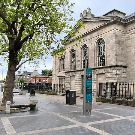 Kilmainham Homestay, Large Double Privatunterkunft Dublin