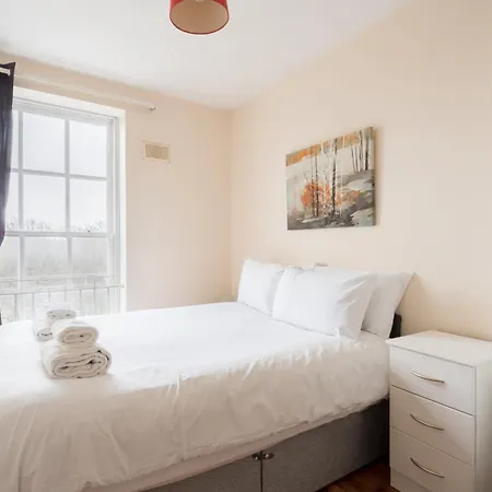 2bd Flat In Heart Of Apartment