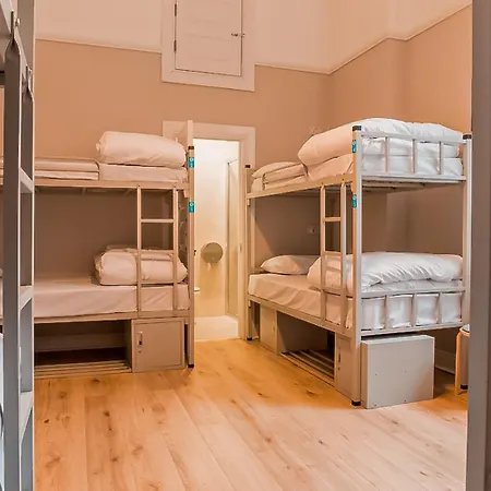 Gardiner House Ostello *