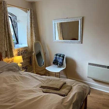 City Centre Apt With Balcony Great Location & Neighborhood Apartmán *