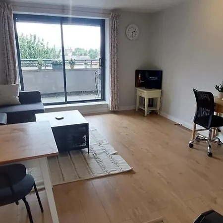 Spacious 1bd In Centre 9mins To Jervis Dublin