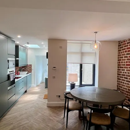 Ifsc Townhouse Apartments Apartment *