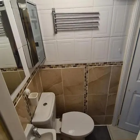 Entire In 3 Apartment *