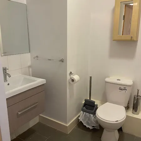 Greeg Court Apartment
