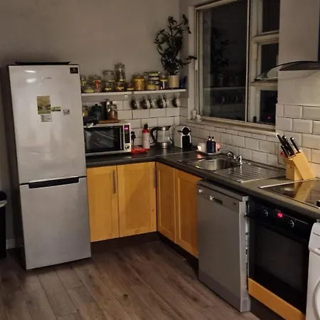 House Glasnevin Homestay *
