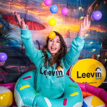 Leevin George Хостел