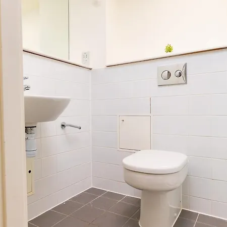 Apartment Refurbished Ensuite With Shared Kitchen At Montrose In Dublin
