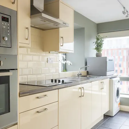 Guestready - Enchanting Views From Millenium Tower Dublín