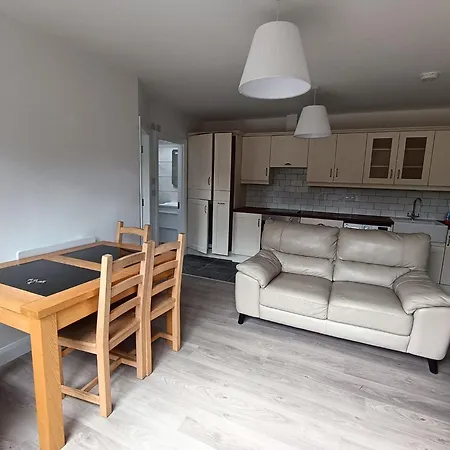 Myothernest - Convenient 2-bedroom In Apartment *