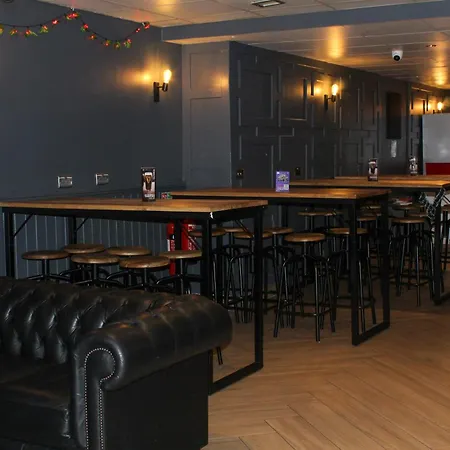 Hostel Abbey Court
