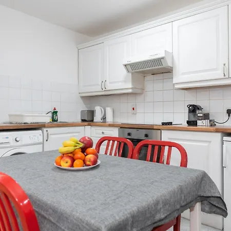 Apartamento Spacious 3-bed In Center