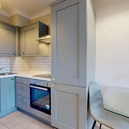 Apartment 1 Bed In Centre