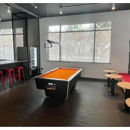 Joivy Affordable Thomas Street - Adults Only Apartmán