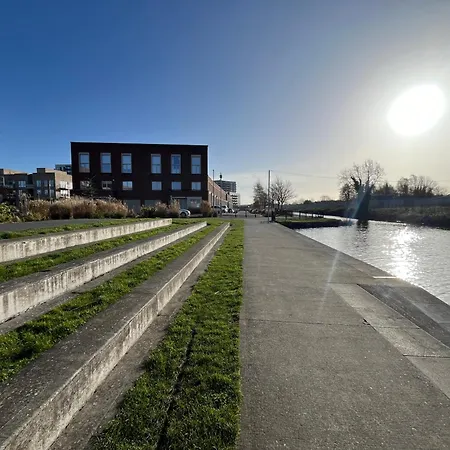 Elegant Entire In Dublin's Royal Canal- Peaceful & Appartement *