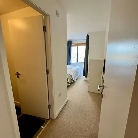 Elegant Entire In Dublin's Royal Canal- Peaceful & Appartement