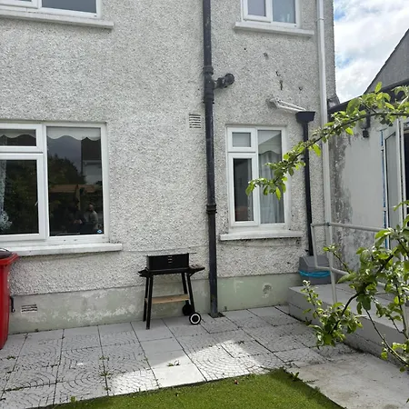 Superb Triple Near Airport - 1 * Dublin